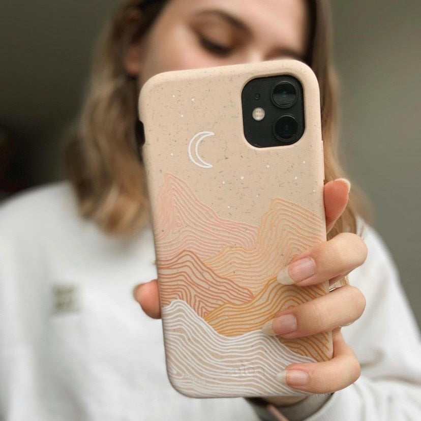 Seashell Pink Peaks iPhone XR Case